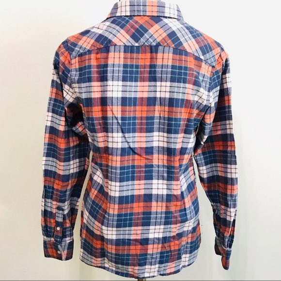 L.L.Bean Button Down Long Sleeve Flannel Top. Like New! - Picture 5 of 9